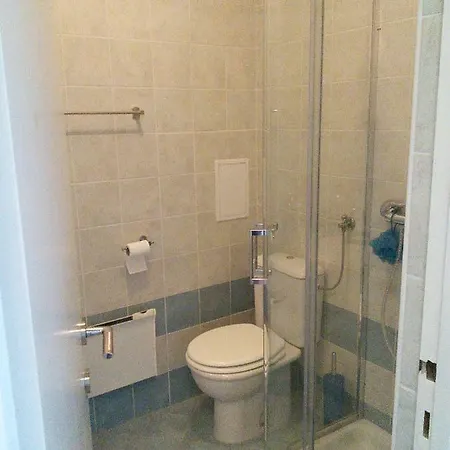 Center V16 Koper